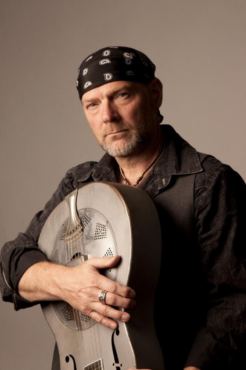 Les Stroud