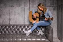 Janna Leduc Photo Credit One12Photography