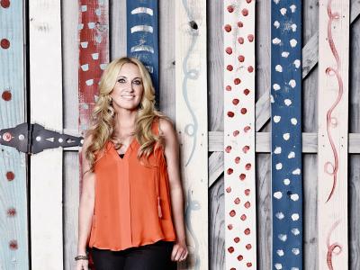 Lee Ann Womack New Release “Hollywood”