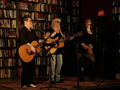 The Sling Sisters Photo Credit Alex Franklin